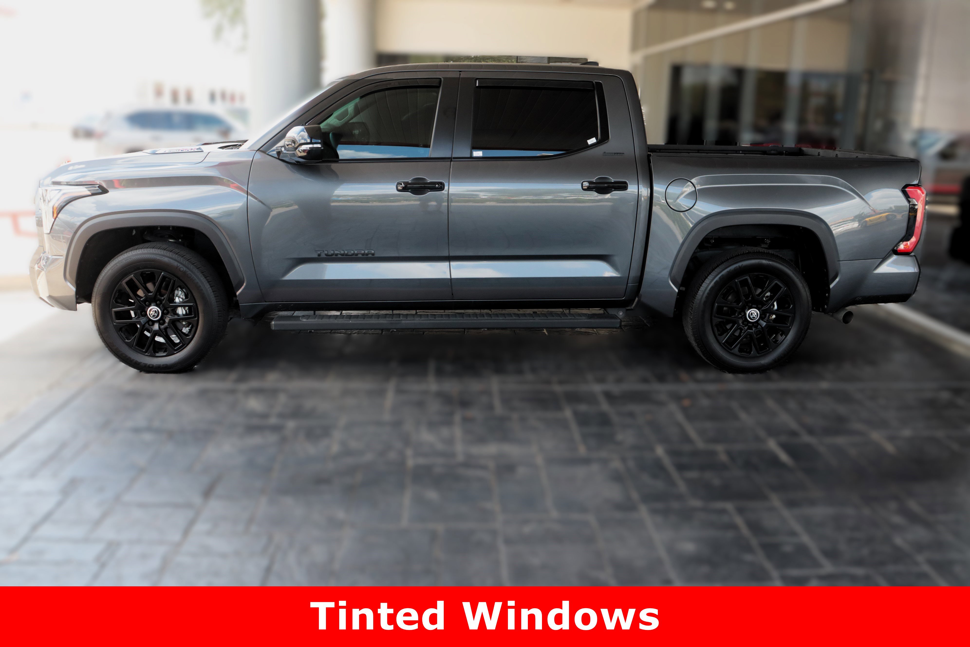 2024 Toyota Tundra Limited CrewMax photo 4