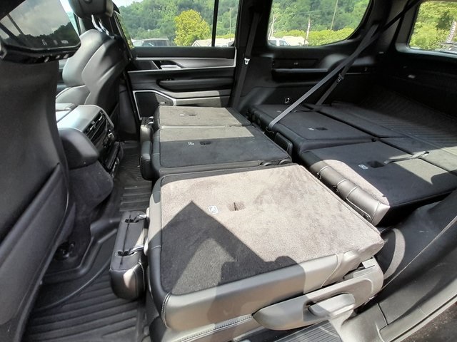 2024 Jeep Wagoneer Series II photo 52