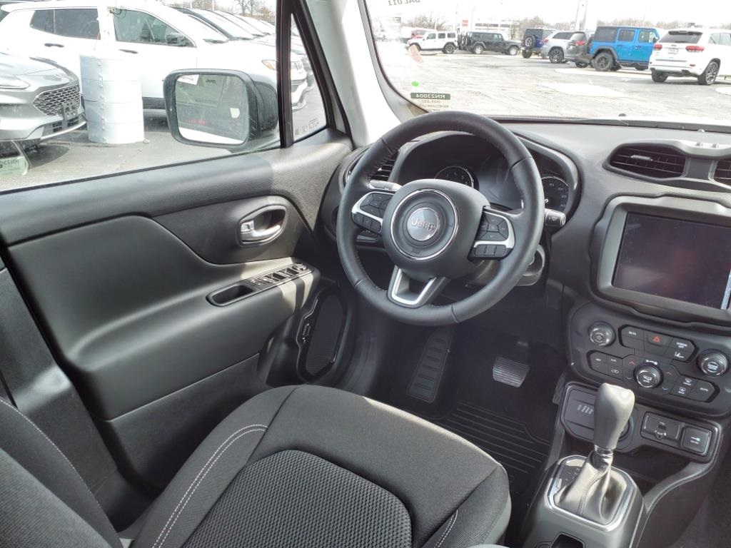2023 Jeep Renegade Altitude photo 13