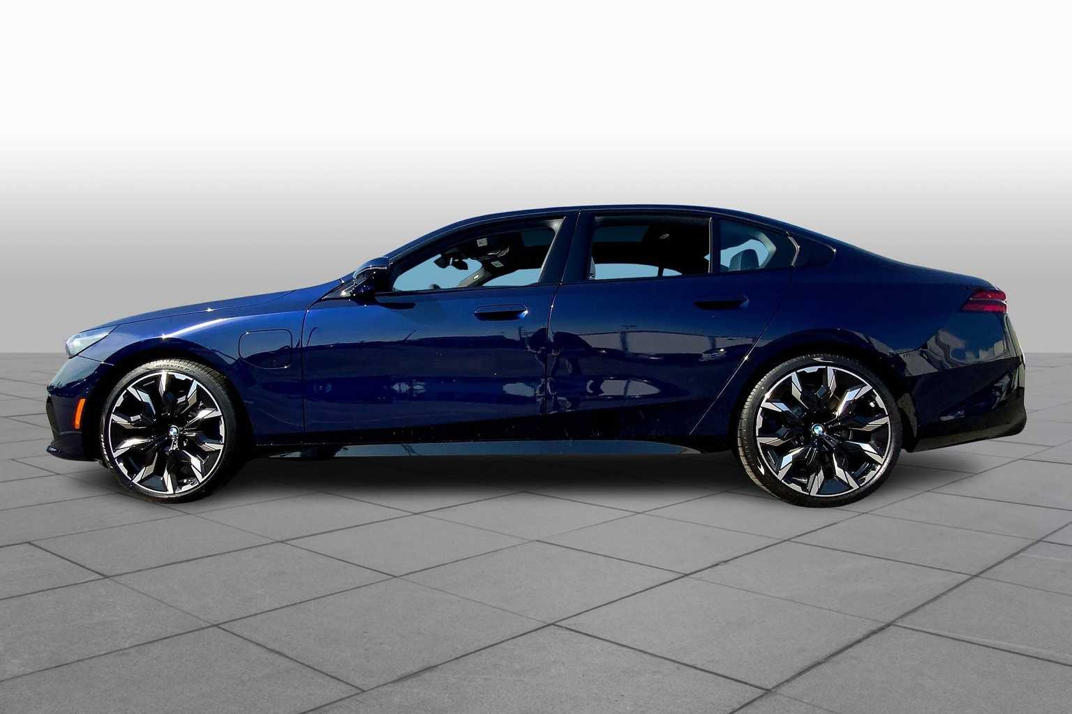 2026 Bmw 550e xDrive photo 13