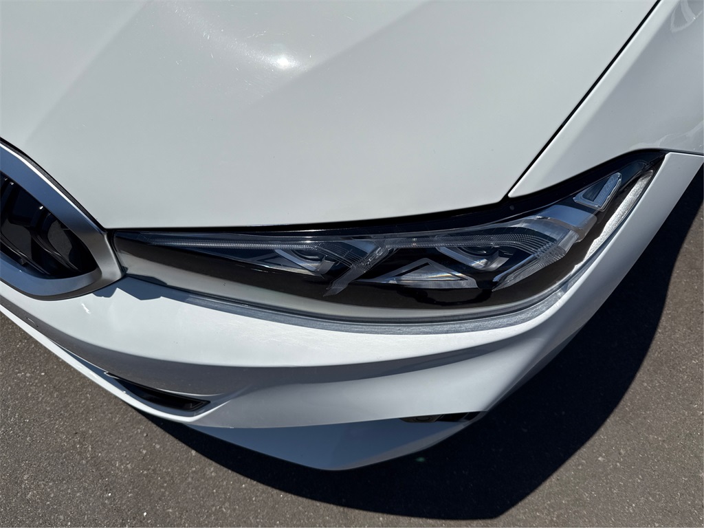 2024 Bmw 330i photo 13