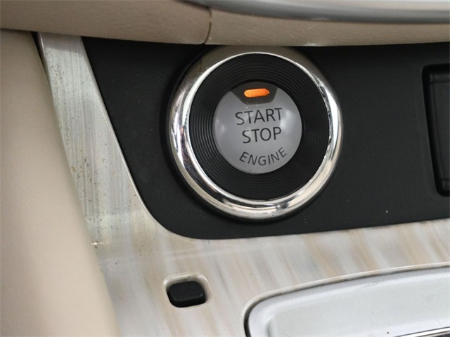 2015 Nissan Murano SL photo 3