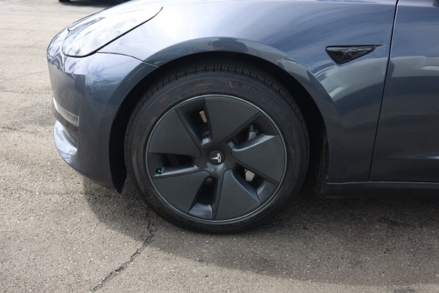 2022 Tesla Model 3 Long Range photo 8