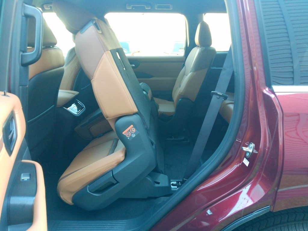 2025 Nissan Armada SL photo 29