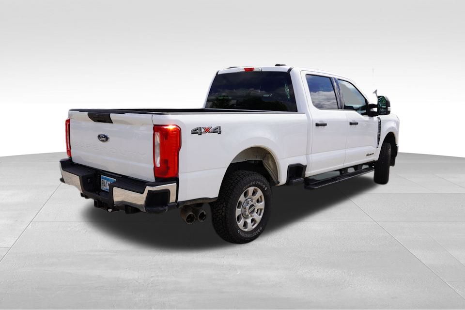 2024 Ford F-250 XLT photo 3