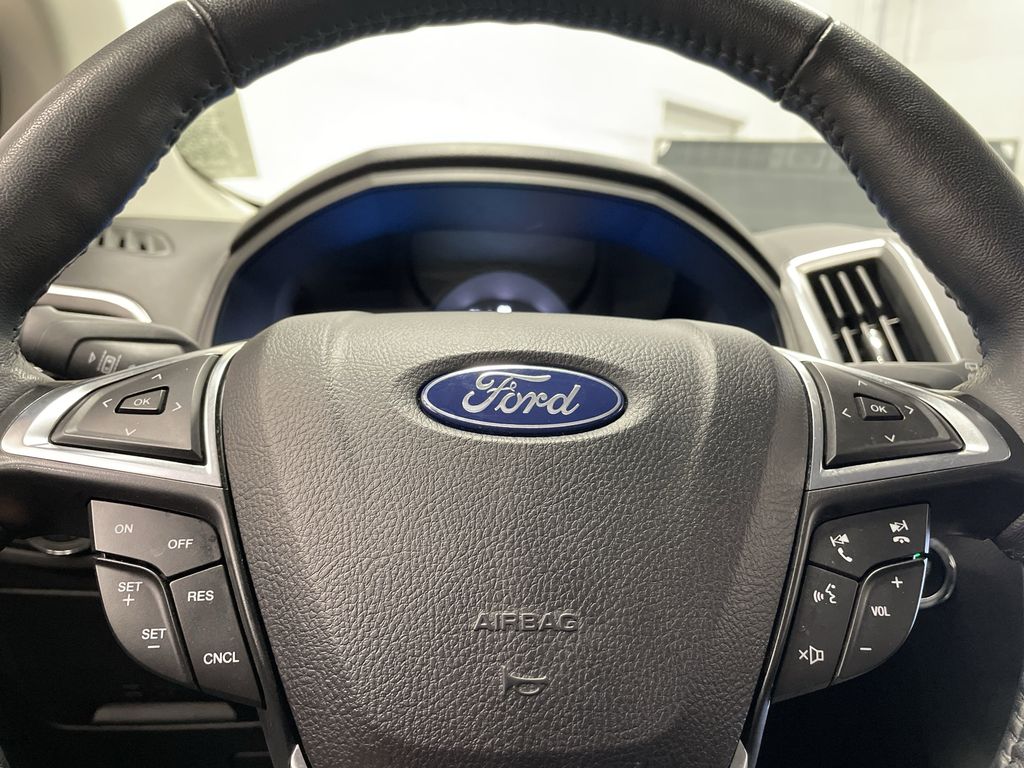 2024 Ford Edge Titanium photo 15