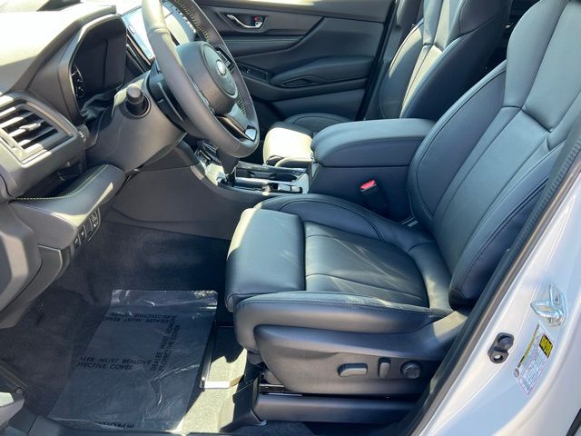 2025 Subaru Ascent Onyx Edition Touring photo 18
