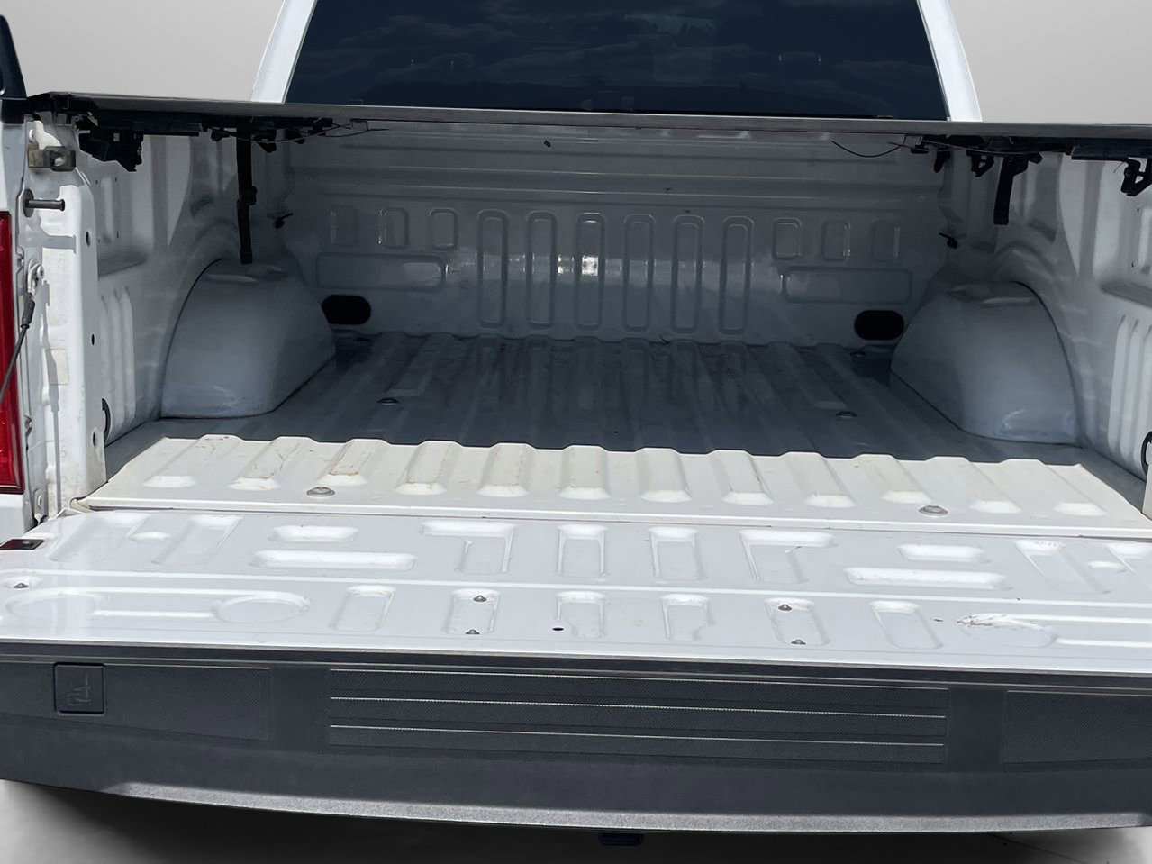 2023 Ford F-150 XL photo 8