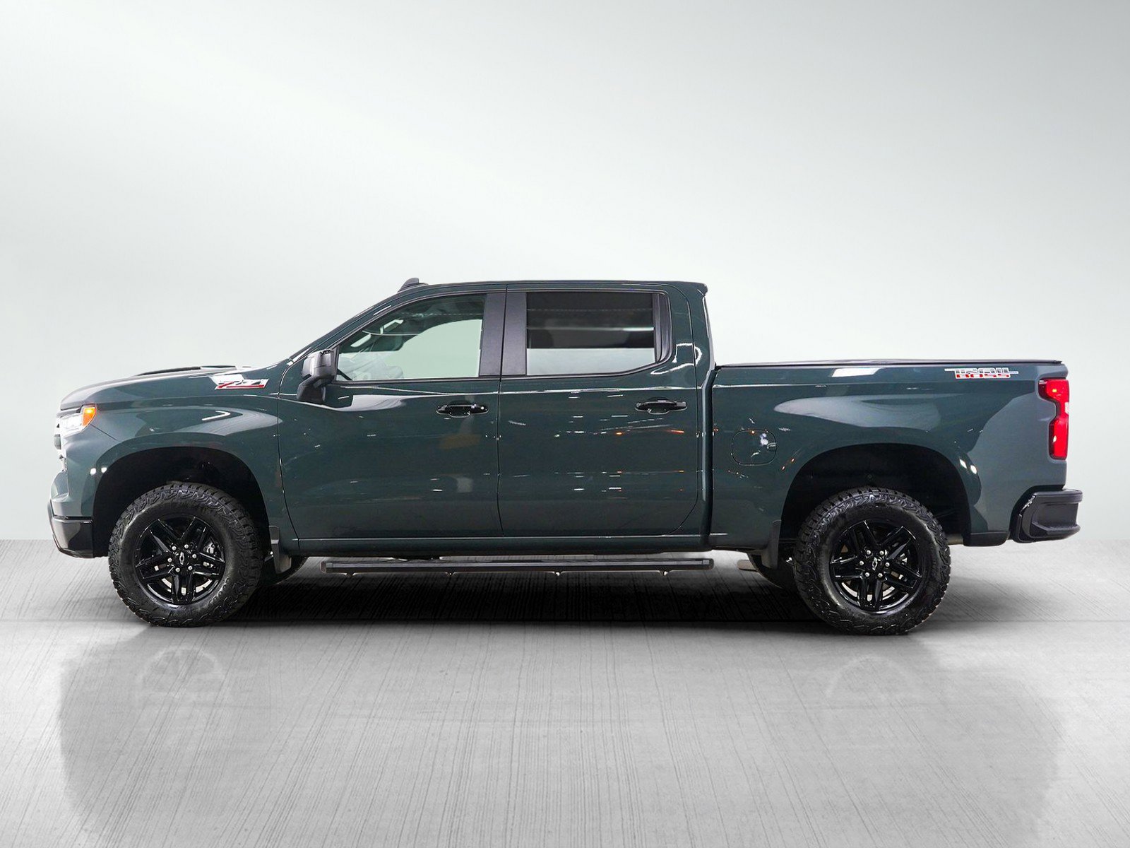 Used 2025 Chevrolet Silverado 1500 LT Trail Boss with VIN 3GCUKFED7SG271937 for sale in White Bear Lake, Minnesota