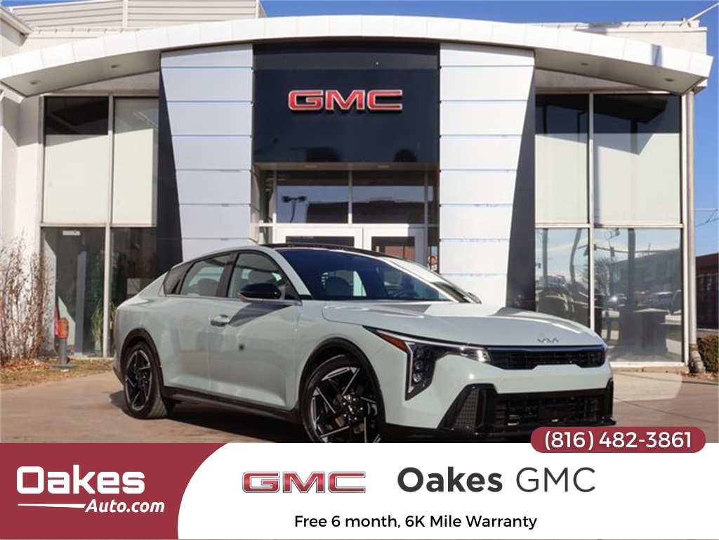 2025 Kia K4 GT-Line's photo