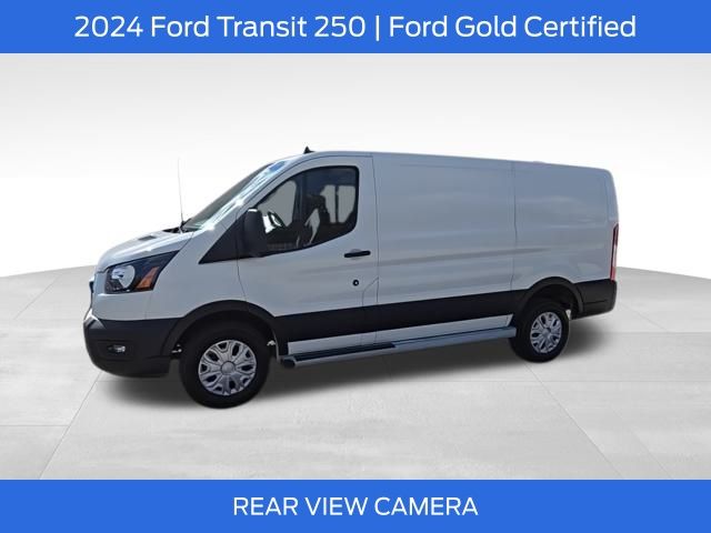 2024 Ford Transit photo 3