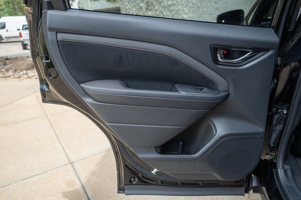 2025 Subaru Forester Touring photo 15