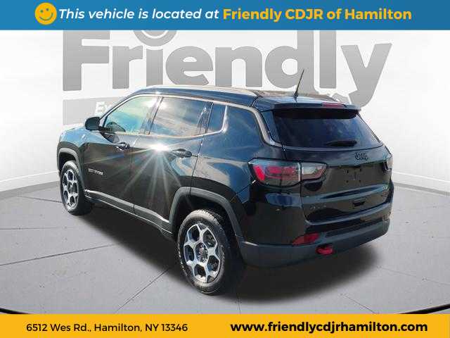 2022 Jeep Compass Trailhawk photo 2