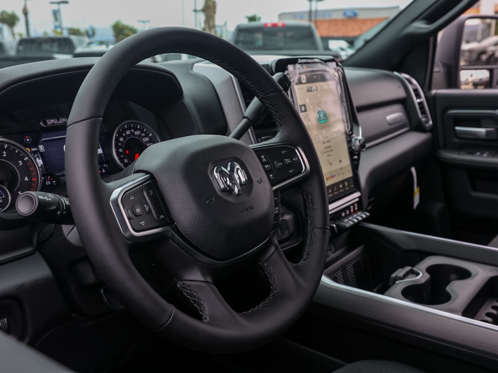 New 2026 Ceramic Gray Clear-Coat Exterior Paint RAM Big Horn Night Edition image 13