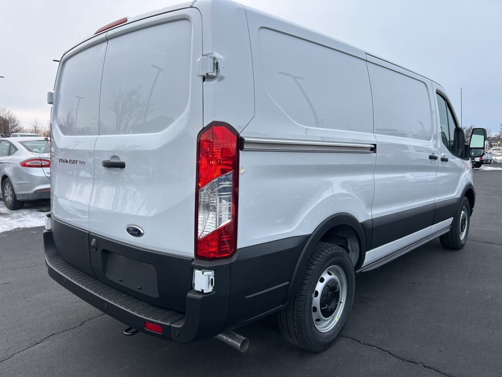 2024 Ford Transit Cargo Van photo 4