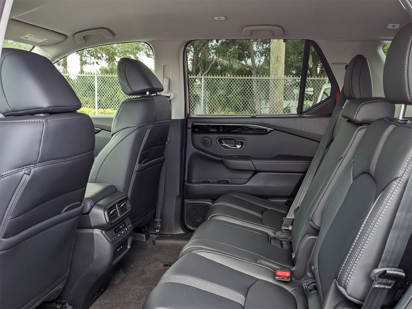 2025 Honda Pilot EX-L photo 15