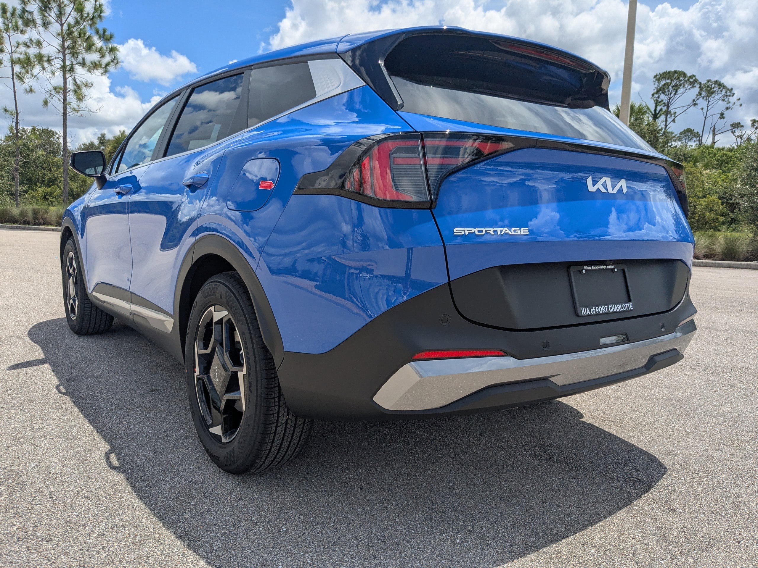2026 Kia Sportage EX photo 4