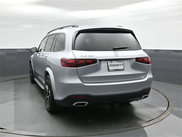 2026 Mercedes Benz GLS 450 4MATIC photo 2