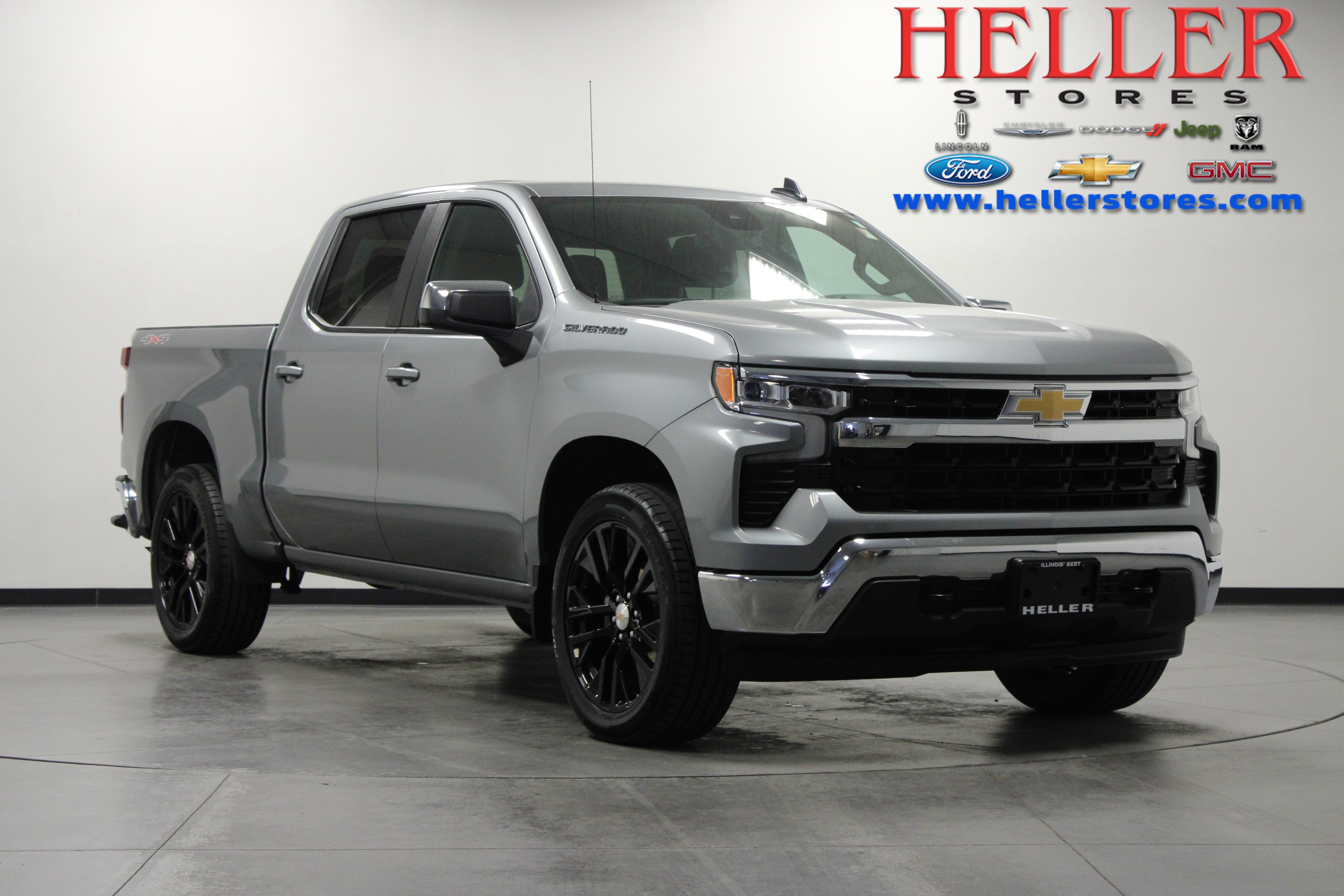 2025 Chevrolet Silverado 1500 LT's photo