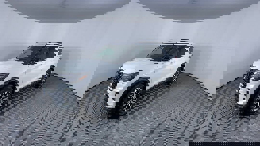 2025 Ford Explorer ST-Line photo 3