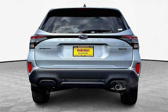 2025 Subaru Forester Touring photo 3