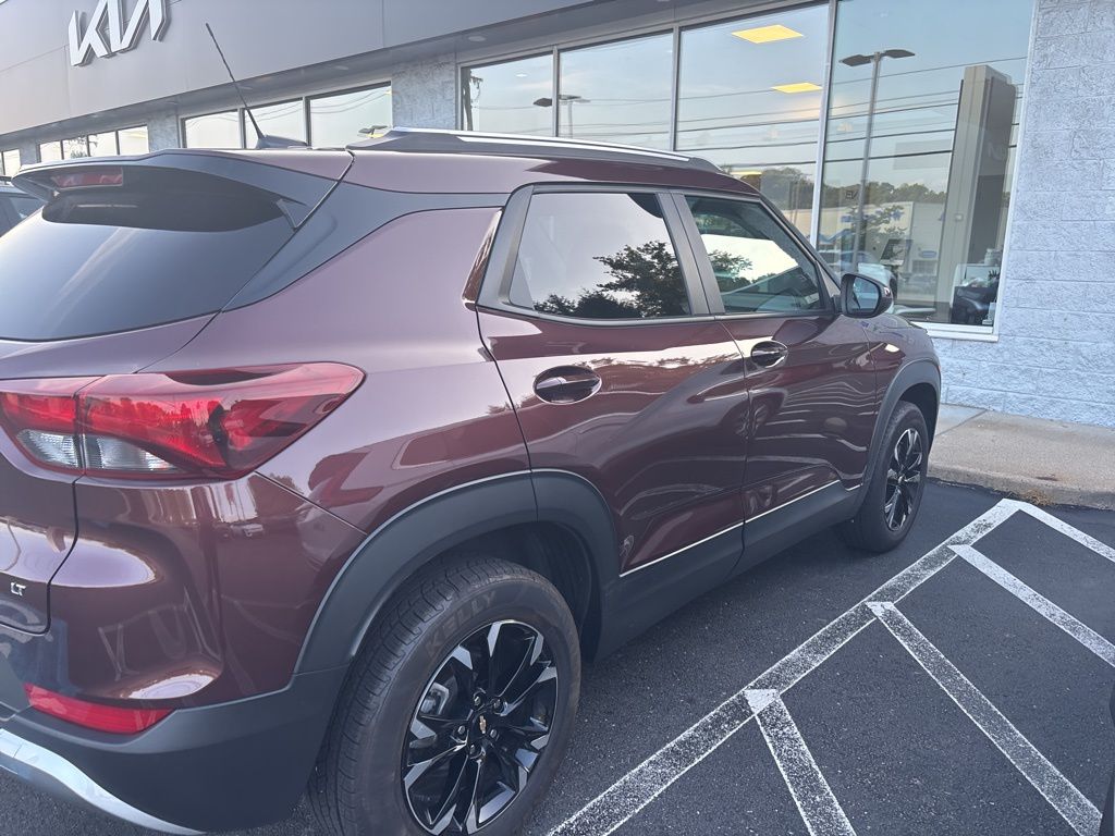 2022 Chevrolet Trailblazer LT photo 3