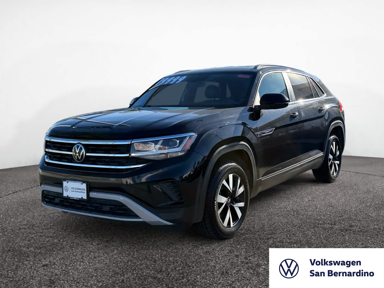 2022 Volkswagen Atlas Cross Sport SE's photo