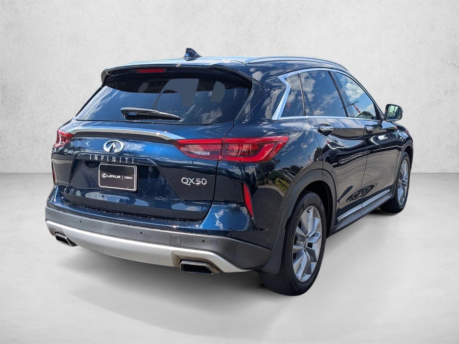 2021 Infiniti QX50 Luxe photo 5