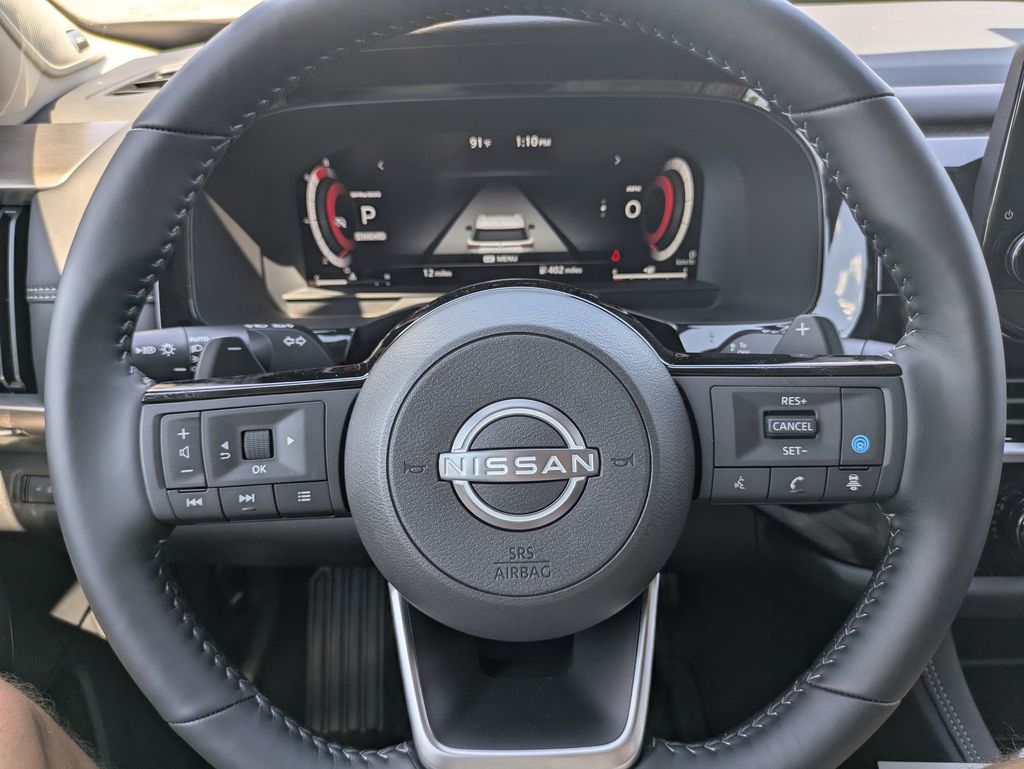 2025 Nissan Pathfinder Platinum photo 15