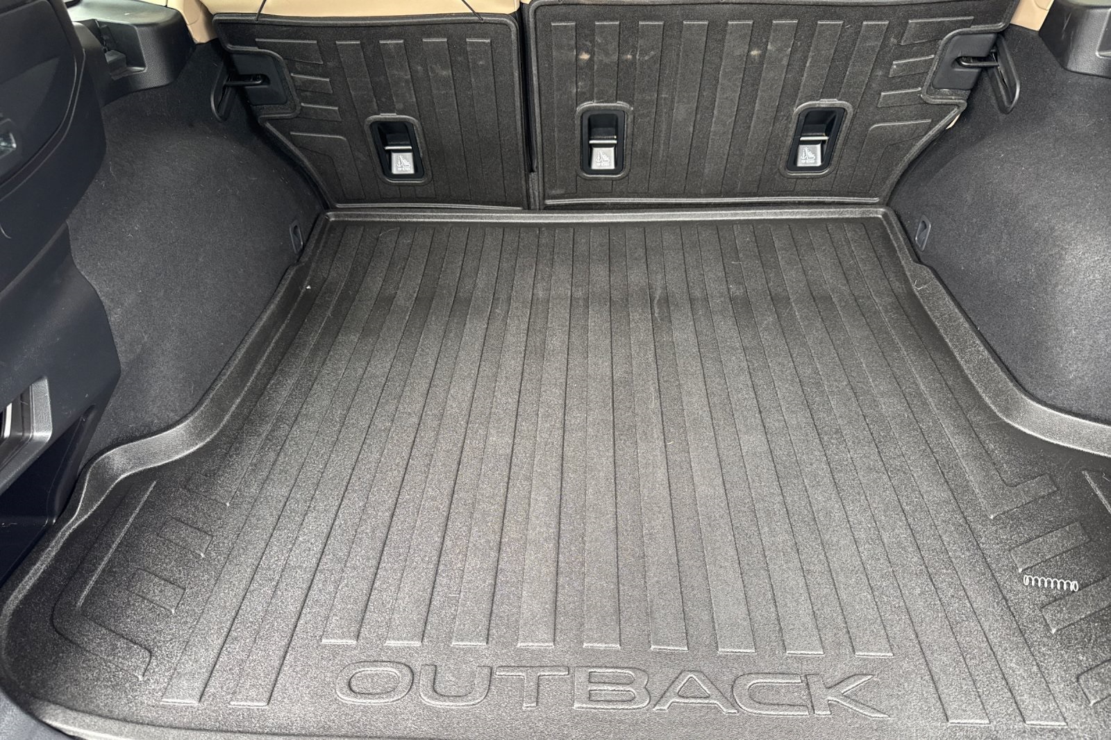 2017 Subaru Outback 3.6R photo 17