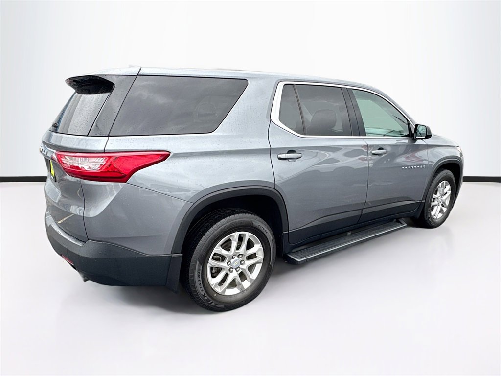 2021 Chevrolet Traverse LS photo 7