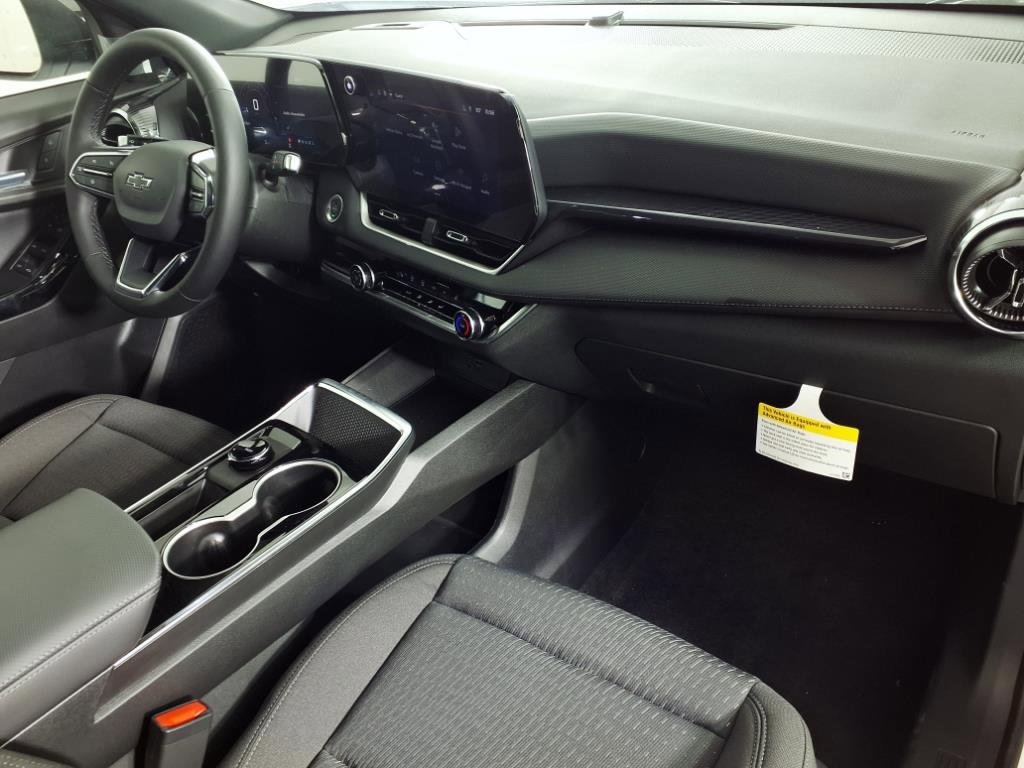2026 Chevrolet Equinox LT photo 17
