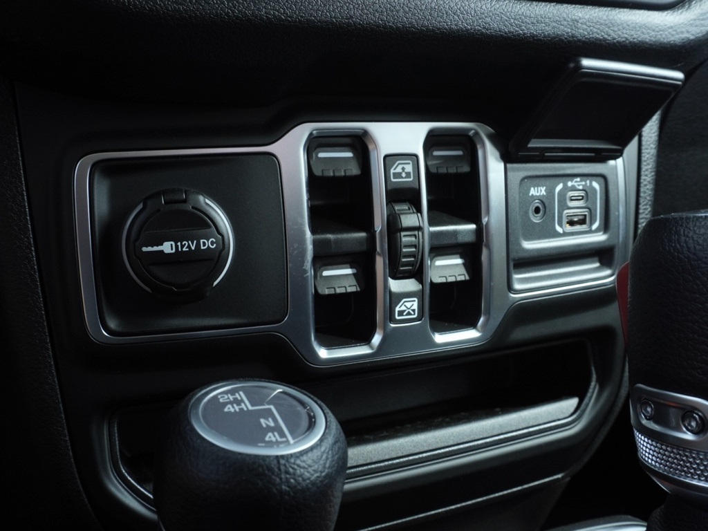 2025 Jeep Gladiator Sport photo 17