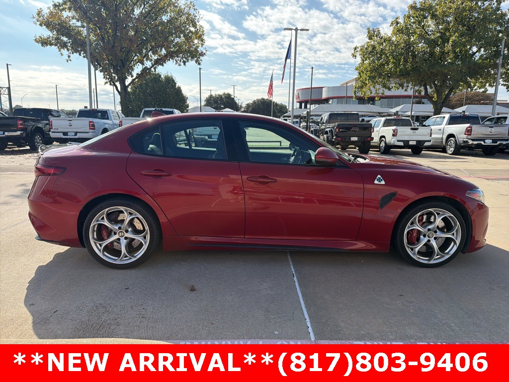 2018 Alfa Romeo Giulia Quadrifoglio photo 4