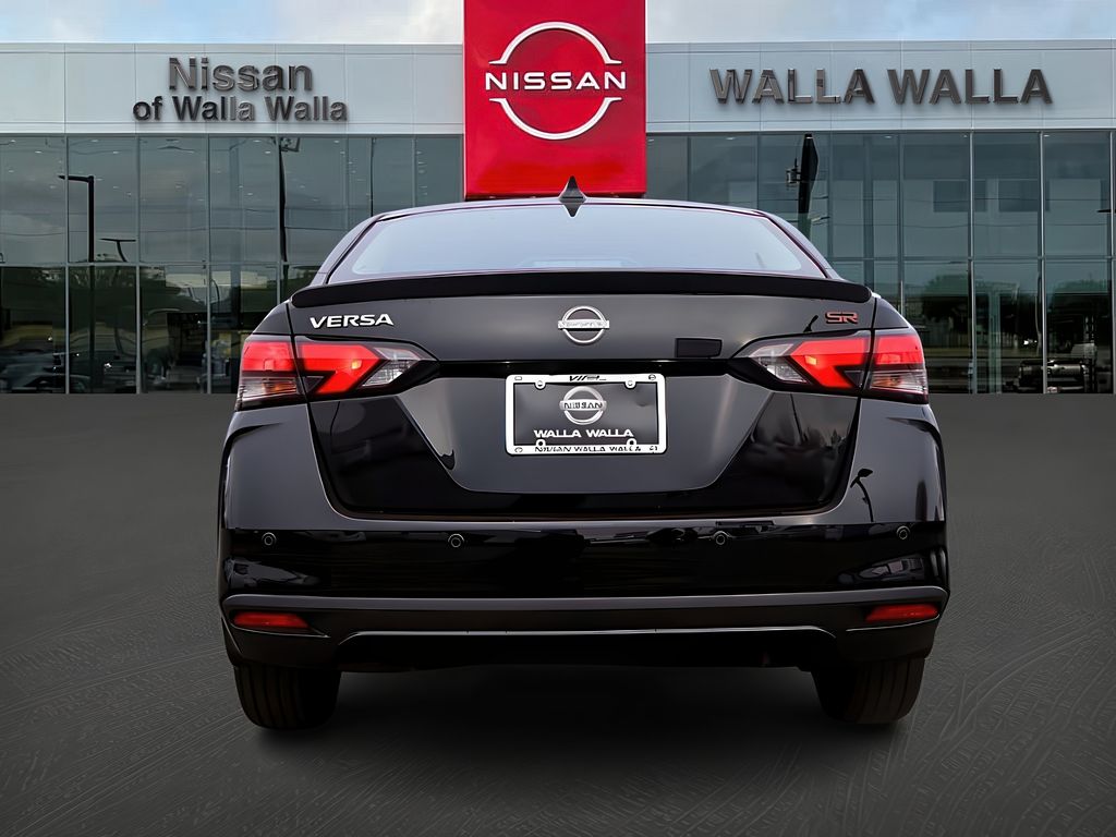 2025 Nissan Versa SR photo 5