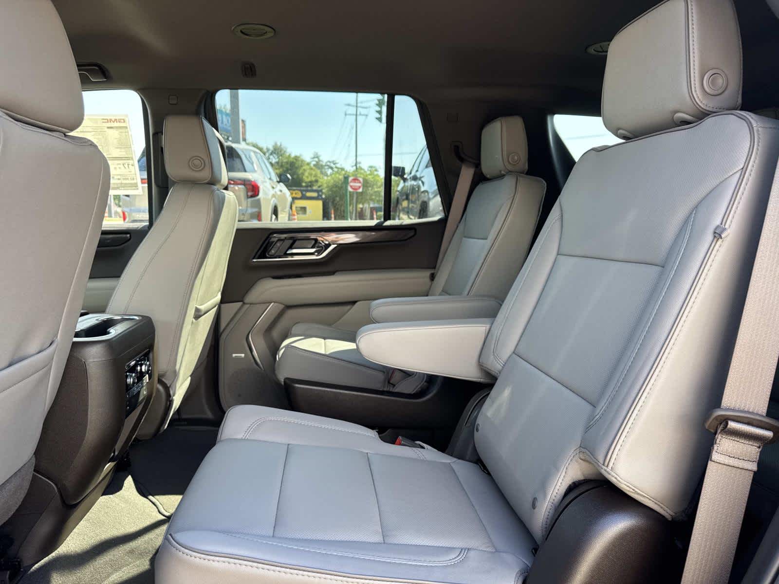 2026 Gmc Yukon photo 9