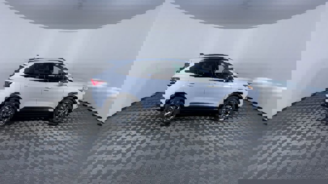 2025 Ford Escape photo 9