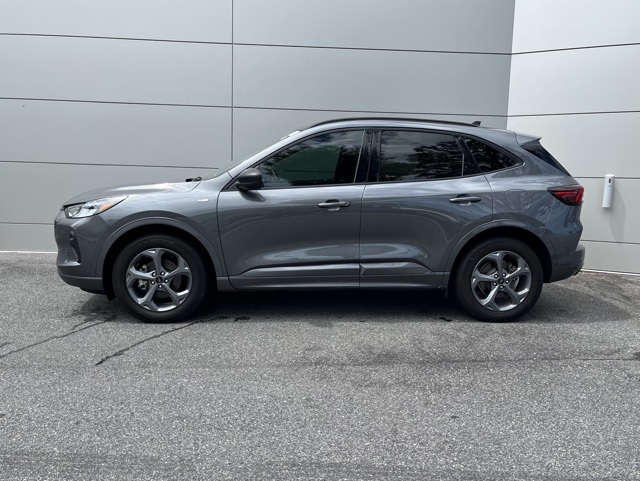 2023 Ford Escape ST-Line photo 14