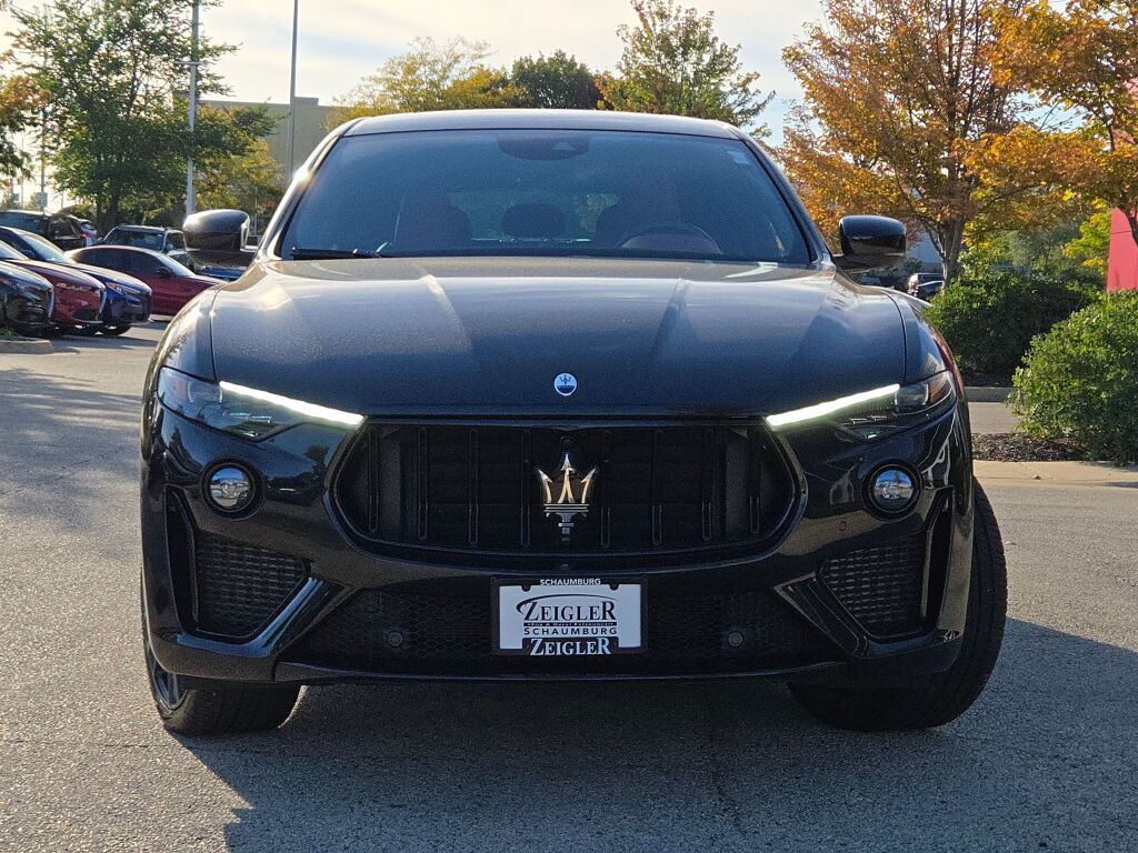 2022 Maserati Levante Modena photo 2