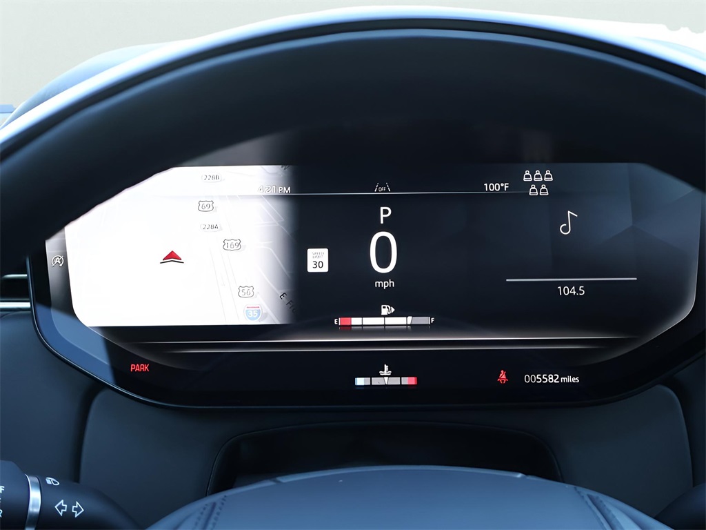 2025 Land Rover Range Rover SE photo 23