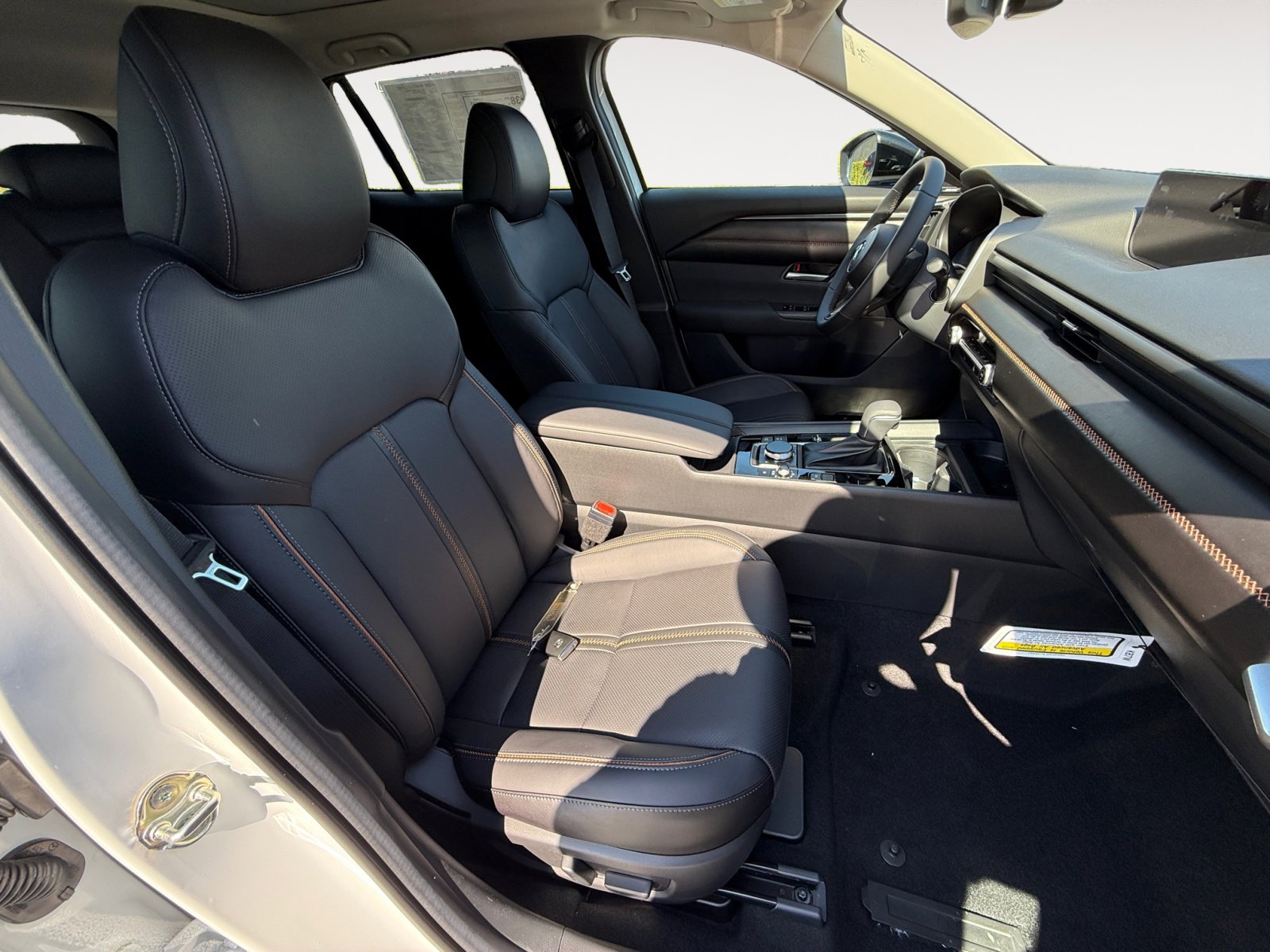 2025 Mazda CX-50 Premium photo 18