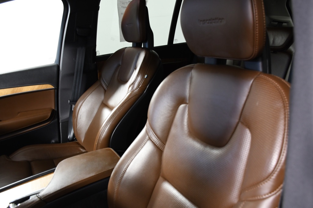 2020 Volvo XC90 T6 Inscription photo 13