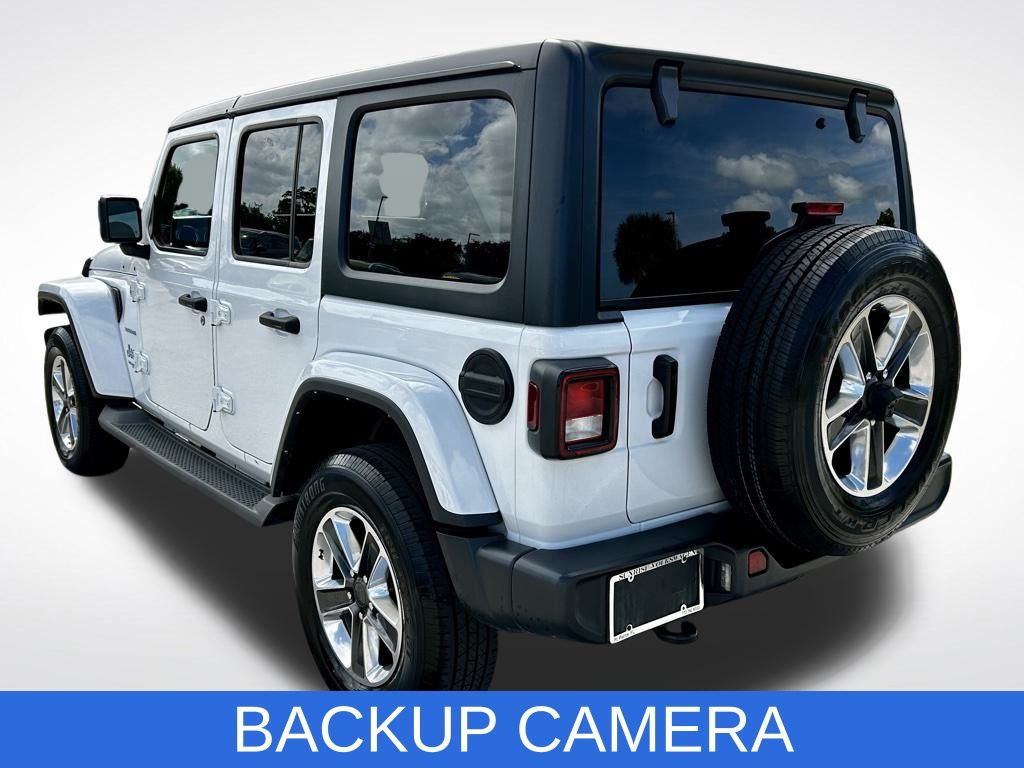 2022 Jeep Wrangler Unlimited Sahara photo 5