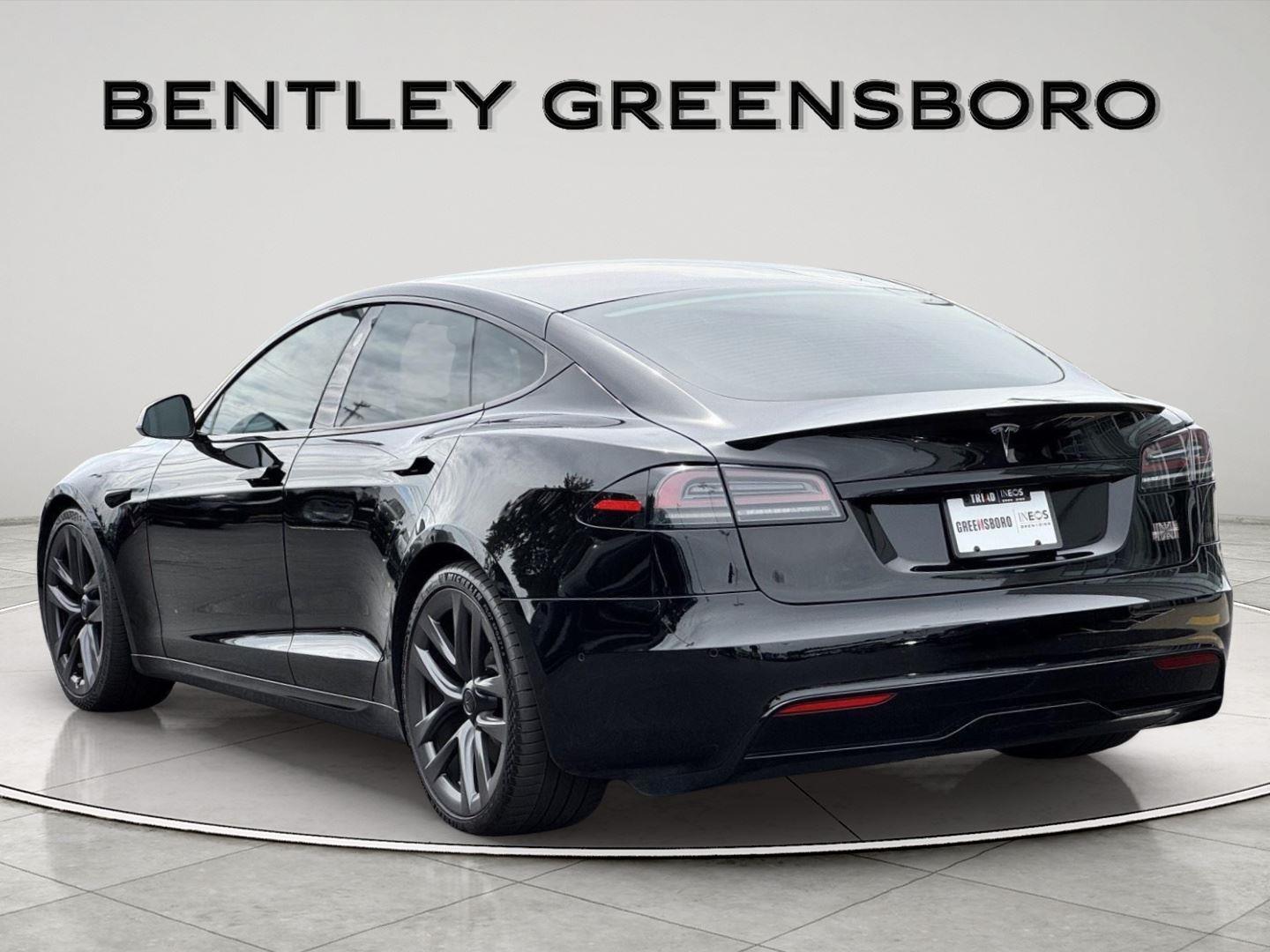 2022 Tesla Model S Plaid photo 5