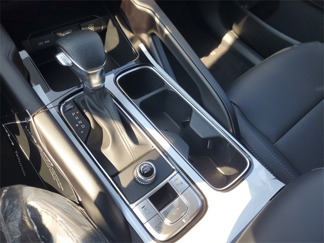 2025 Kia Telluride LX photo 23