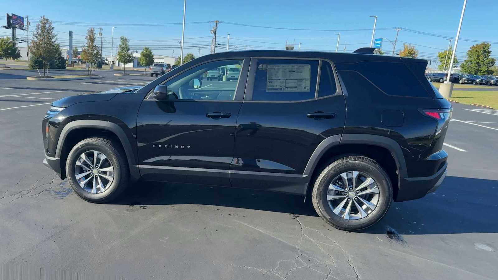 2026 Chevrolet Equinox LT photo 4