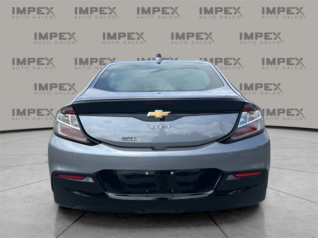 2018 Chevrolet Volt LT photo 4