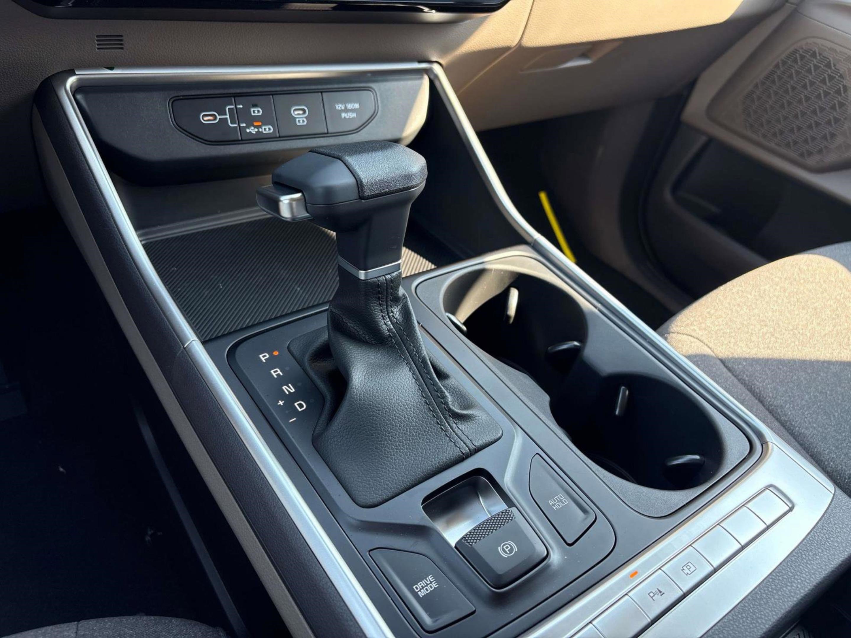 2026 Kia Carnival LX photo 28