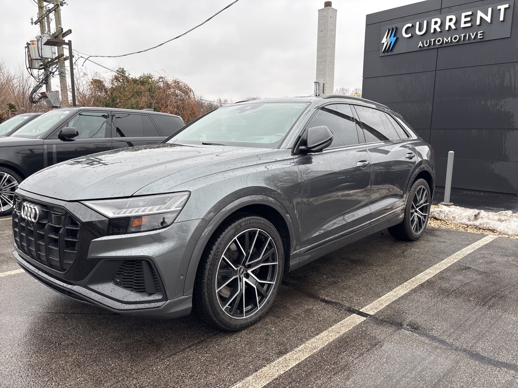 2022 Audi SQ8 Prestige's photo