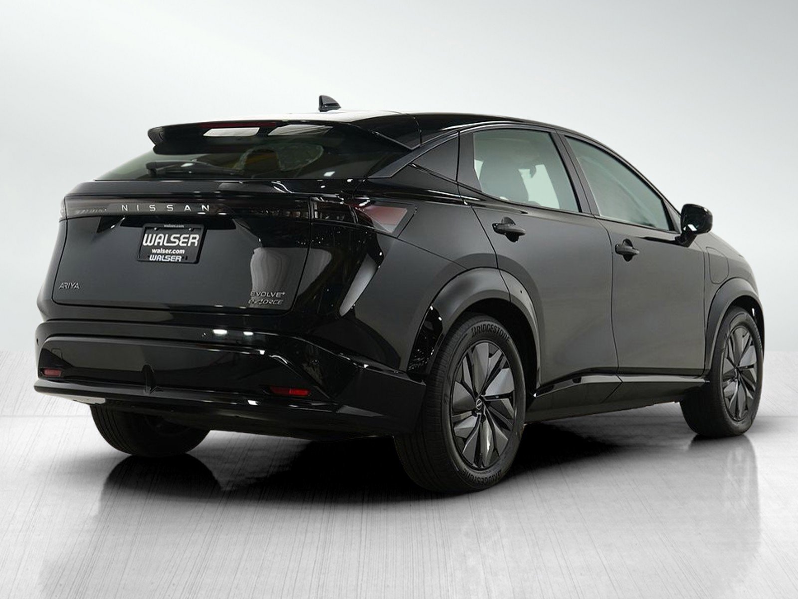 2024 Nissan ARIYA Engage Evolve+ Empower photo 4